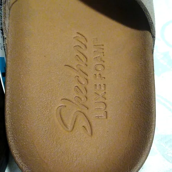 Skechers Luxe Foam Relaxed Fit Strap Sandals Size 10 Taupe cushioned comfort - Picture 6 of 8